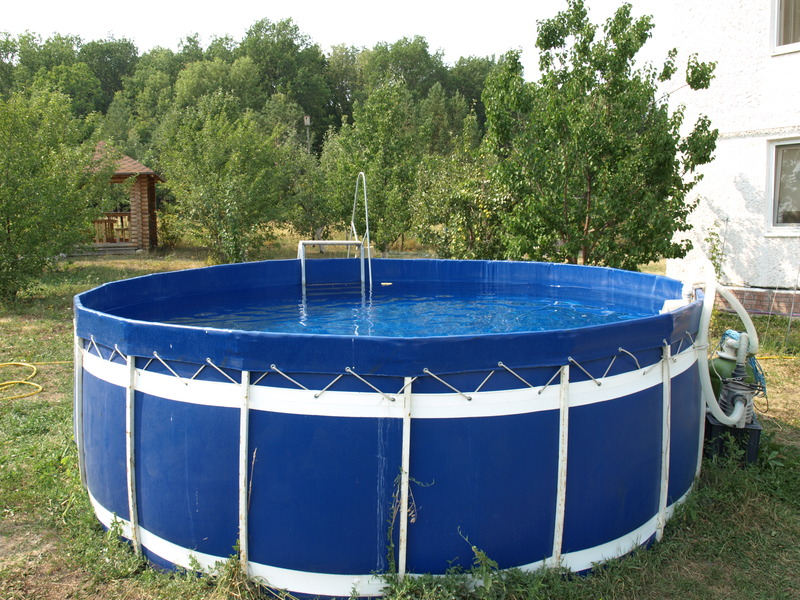 Каркасный деревянный бассейн фото