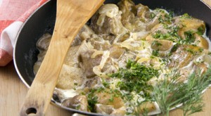 Грибной гарнир со сливками и сыром: рецепт с фото