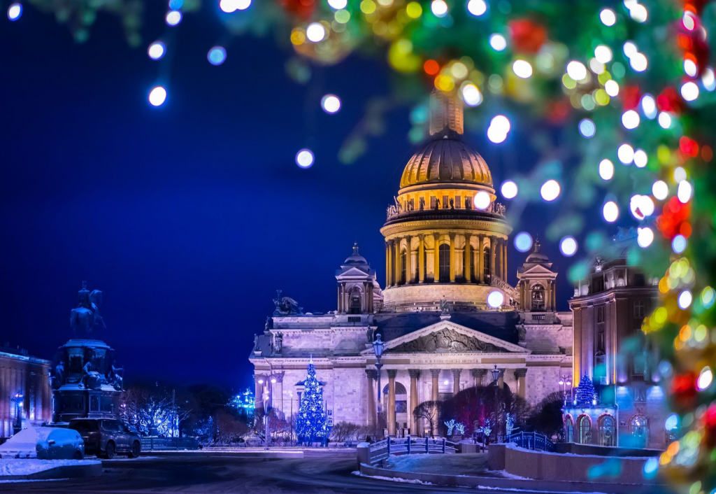 Куда сходить в Санкт-Петербурге на новогодние праздники 